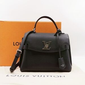CE31 💟 Louis Vuitton Calfskin Lockme Ever BB Black